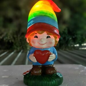 sm24948 resin rainbow hat freestanding solar statue light