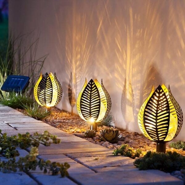 SM23432 Set of 3 Decorative Solar Stake Light