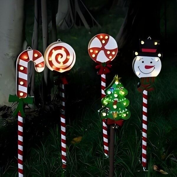 iron christmas solar light