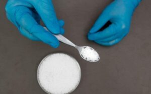methods of predicting plastics reaction to uv