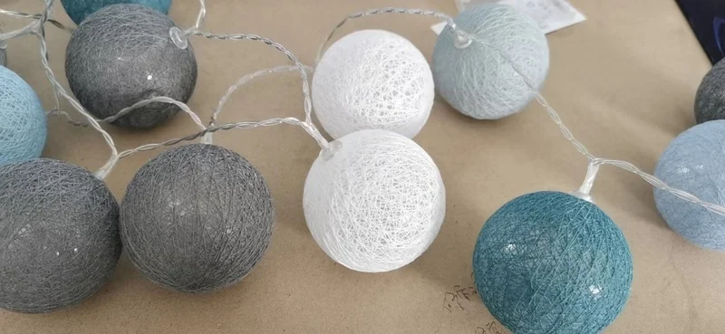 SM221218 ABS Plastic 10 LED Cotton Ball Solar Globe String Lights