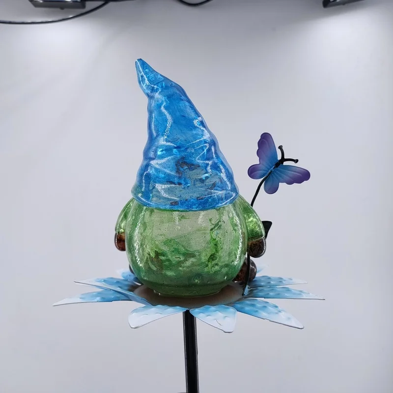 SM221366 Resin Gnome Statue with Solar LED Freestanding Light_11