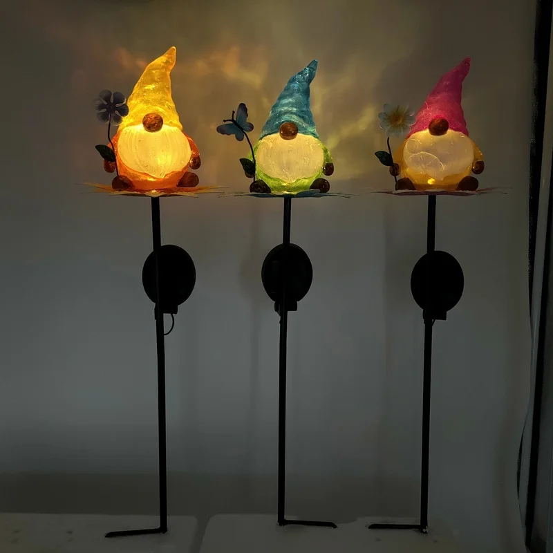 SM221366 Resin Gnome Statue with Solar LED Freestanding Light_9