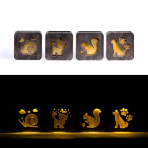 sm221408 metal iron animal decorative solar tabletop light