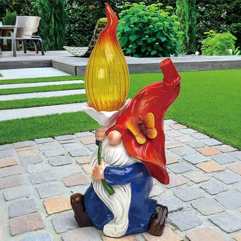 SM221568 Solar Resin Gnome Figurine Statue with Freestanding Light Decoration_3