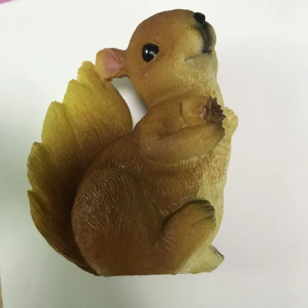 SM22815 Solar LED Resin Squirrel Statue Freestanding Animal Light_2