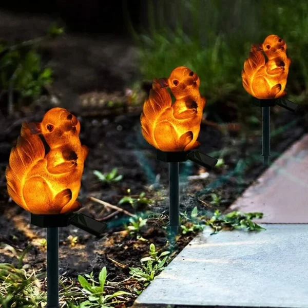 SM22815 Solar LED Resin Squirrel Statue Freestanding Animal Light_3
