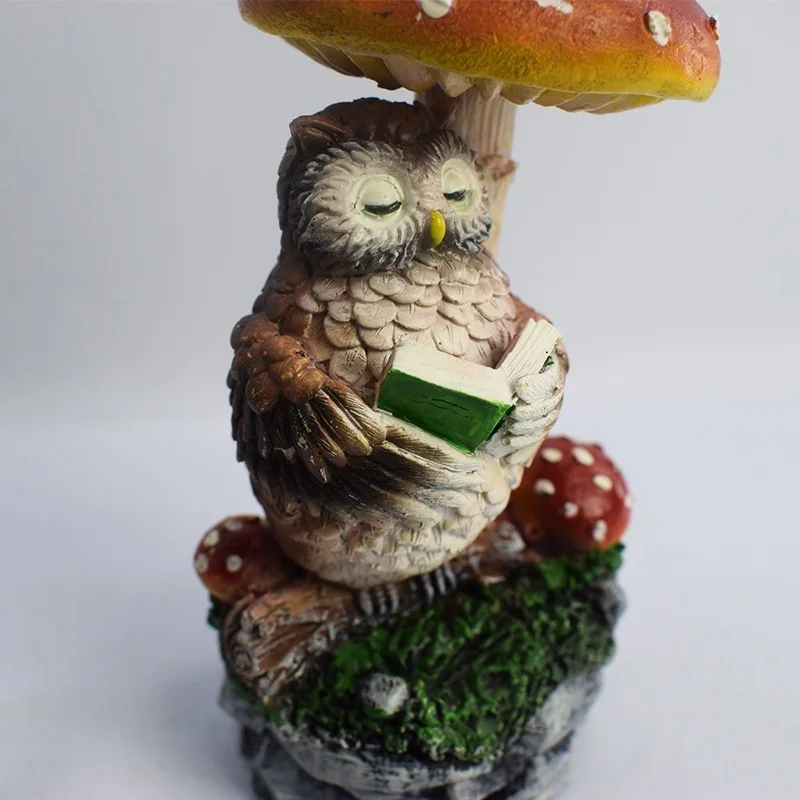 SM230006 Solar Mushroom Resin Statue Freestanding Light_10
