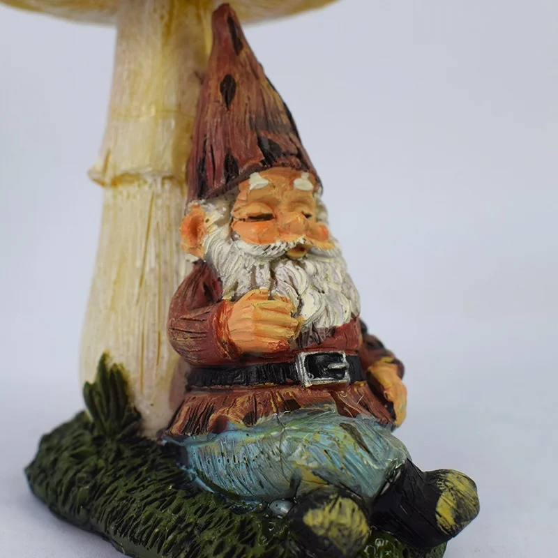 SM230006 Solar Mushroom Resin Statue Freestanding Light_8