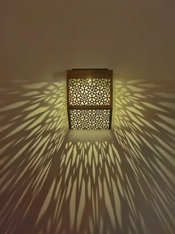 SM231051 Metal Iron Flower Pattern Solar Hollow Projection Tabletop Lamp
