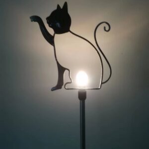 sm231215 metal iron art cat shaped solar stake light