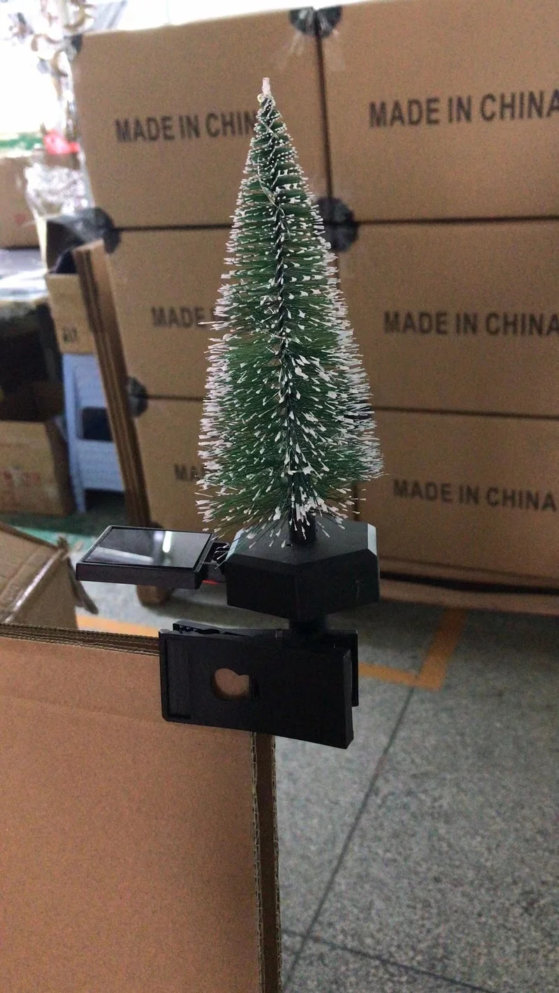 SM23176 2-in-1 Plastic PP Christmas Tree LED Stake Light_3