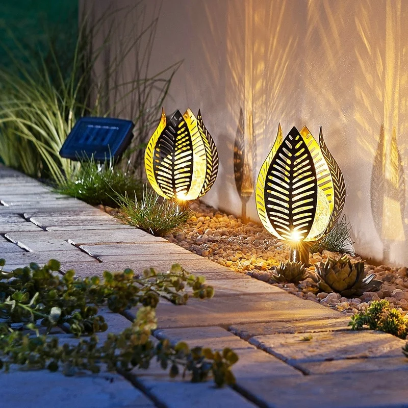 SM23432 Square Metal Iron + Glass Decorative Solar Stake Lights, Set of 3_4