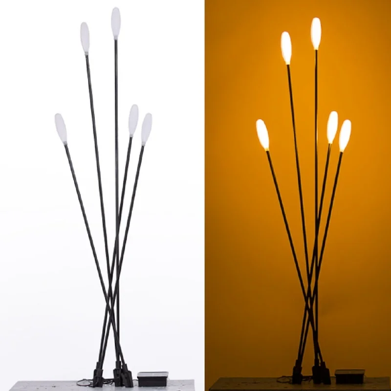 SM23452 Glass Globe Bulb 5-LED Solar Tabletop Stick Light