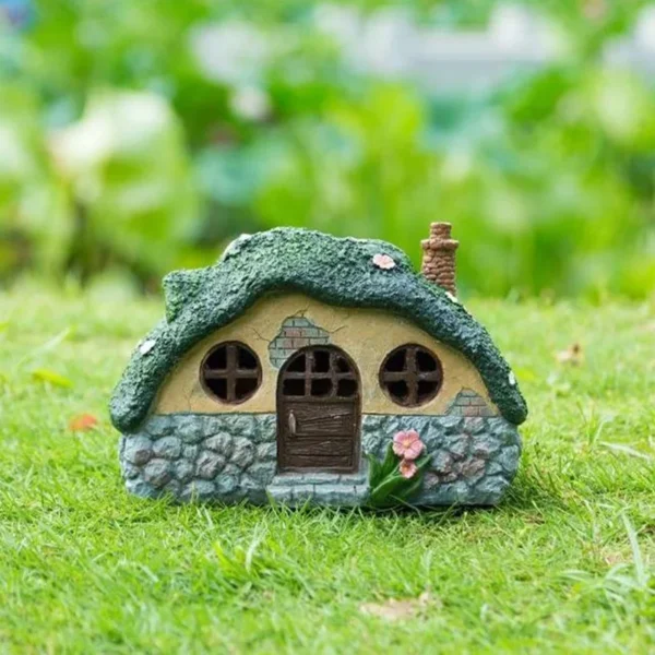 SM24018 Solar Resin Fairy House Freestanding Light Statue