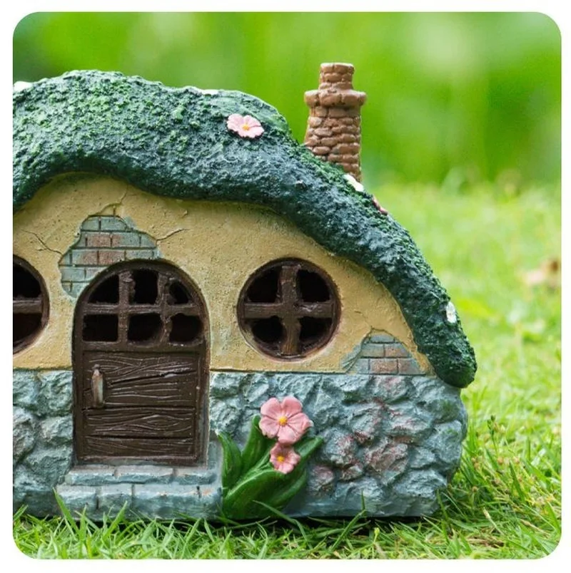 SM24018 Solar Resin Fairy House Freestanding Light Statue_4