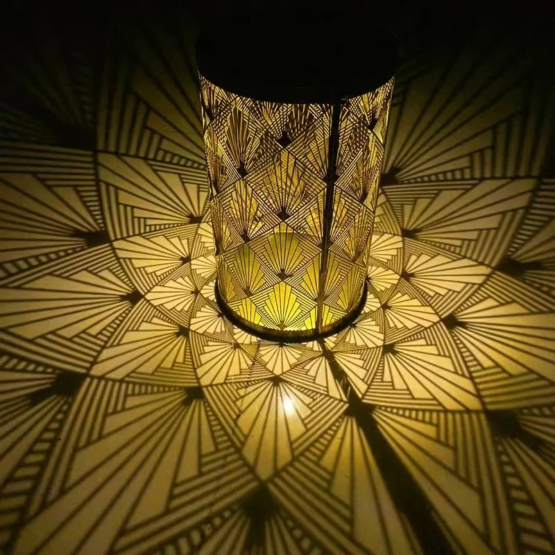 SM24061 Plastic PP Lotus Flower-Shaped Hanging Solar Lantern_2