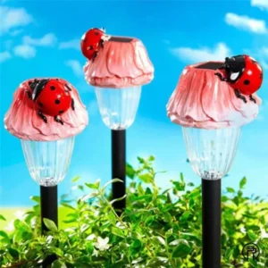 SM24069 Resin Ladybug Solar Stake Light Animal Statue_2