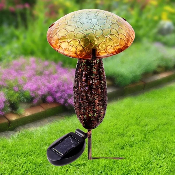 SM24082 Metal Iron and Glass Decorative Mushroom Solar Stake Light_2