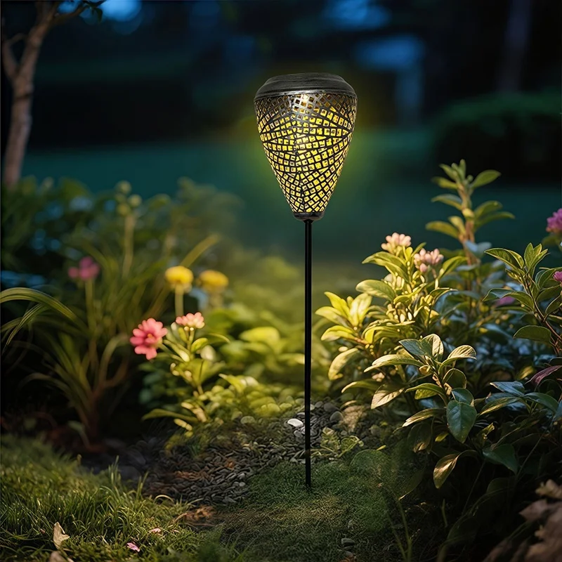 SM241067 Small Decorative Gold Plastic PP Hollow-out Solar Stake Lantern Light_2