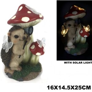 sm24307 resin hedgehog catching butterfly under mushroom freestanding solar light