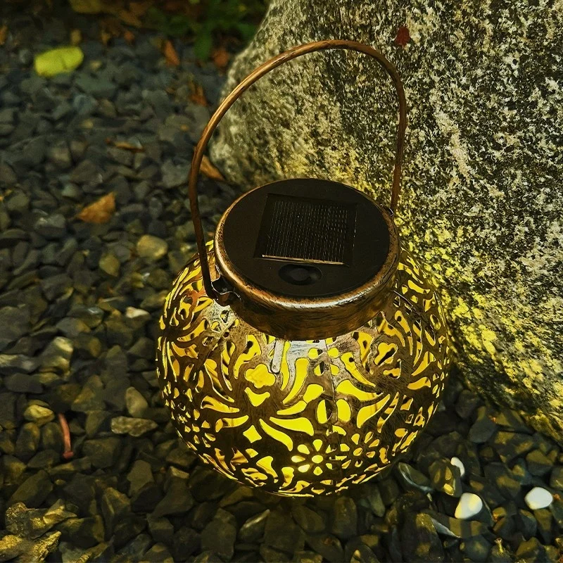 SM24627A metal-iron Bronze Hollow-Out Solar Lantern for Hanging or Tabletop Use_2