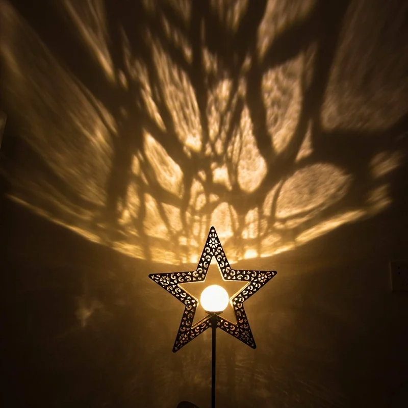 SM24662 Solar Star-Shaped Glass Ball Garden Stake Light Globe (Color)