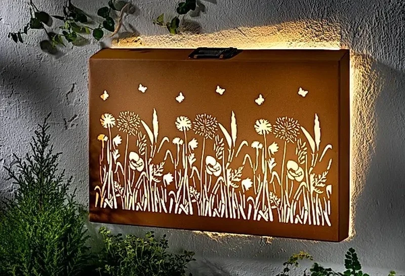 SM24687 Metal-iron Color Cut-Out Solar Light-Up Wall Decor_2