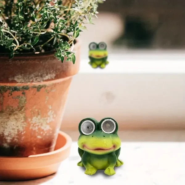 SM24810 Mini Frog Resin Statue Solar Freestanding Animal Light_5