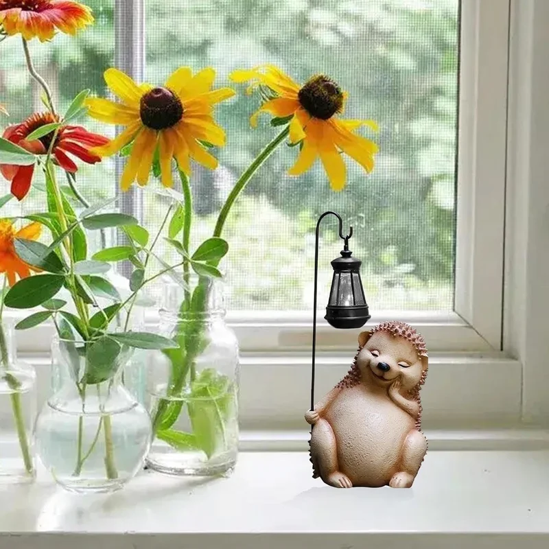 SM24863 Resin Hedgehog Statue with Solar Lantern Hanging Light_8