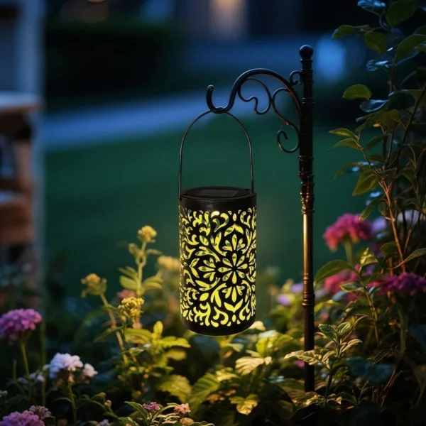 SM24911 Hollow-out Plastic PP Solar Lantern Hanging Light (Animal Design, without Dog Shepherd Hook)_3