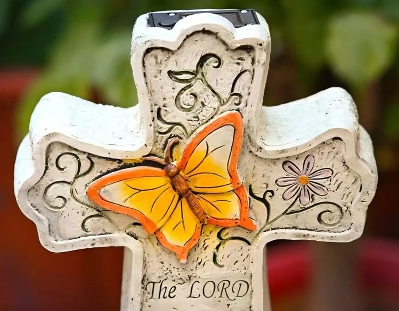 SM25005 White Resin Grave Cross Solar Freestanding Light with Decorative Textured Base_3