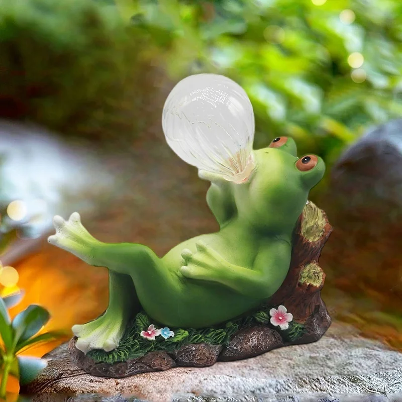 SM25213B Lying Frog Resin Statue with Glass Ball Solar Lamp Tabletop Animal Light Globe