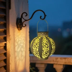 SM25293 Hollowed-Out Metal Iron Solar Hanging Lantern Light