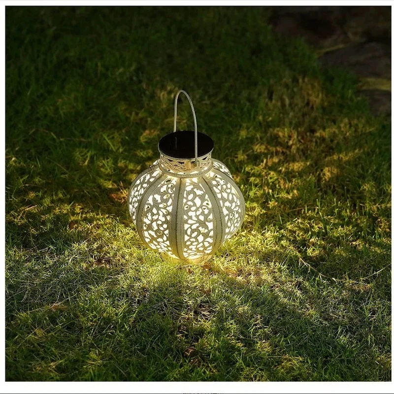 SM25293 Hollowed-Out Metal Iron Solar Hanging Lantern Light_5