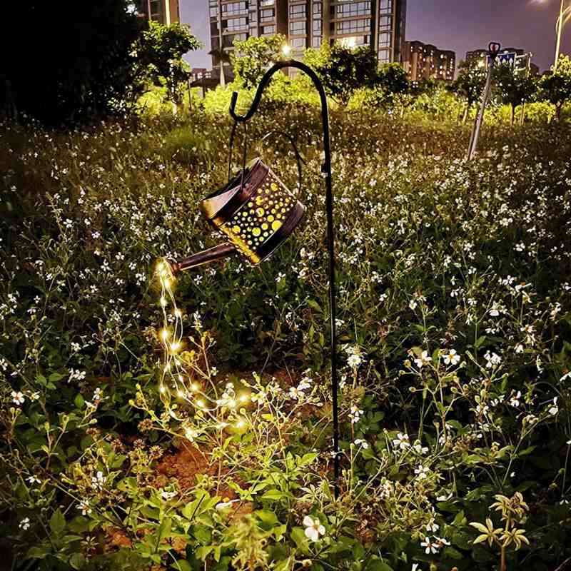 SM25296 Metall-Gießkanne mit Solar-Erdspießleuchte