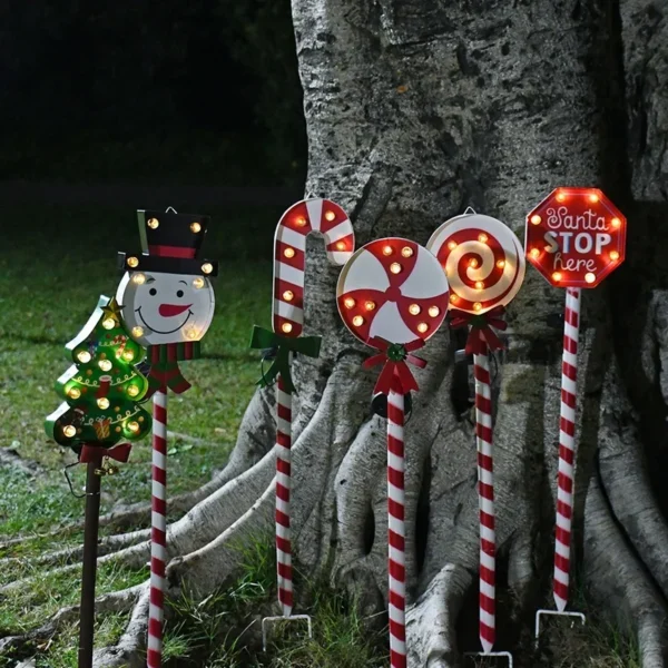 SM25329 ABS Plastic Solar Stake Light - Candy Cane, Snowman, Heart, Star, Tree, Owl Shapes