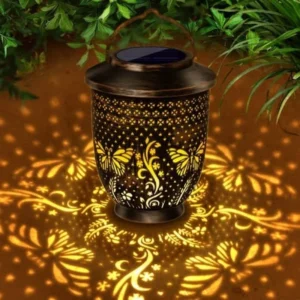 SM25388A Hängende Solarlaterne aus Metall mit Schmetterlingsmuster