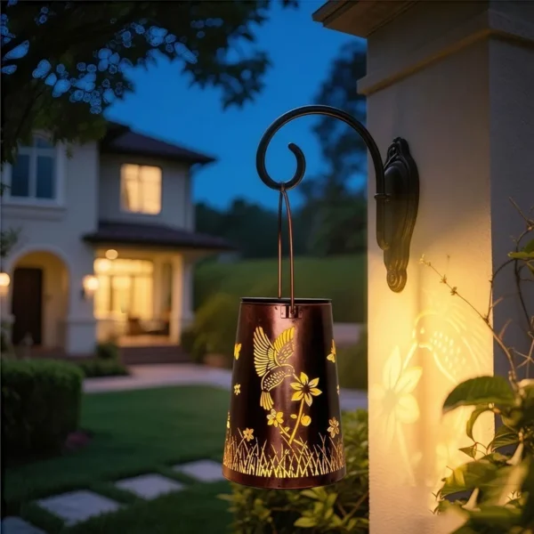 SM25473 Plastic PP Hummingbird Solar Patio Lantern Hanging Animal Light