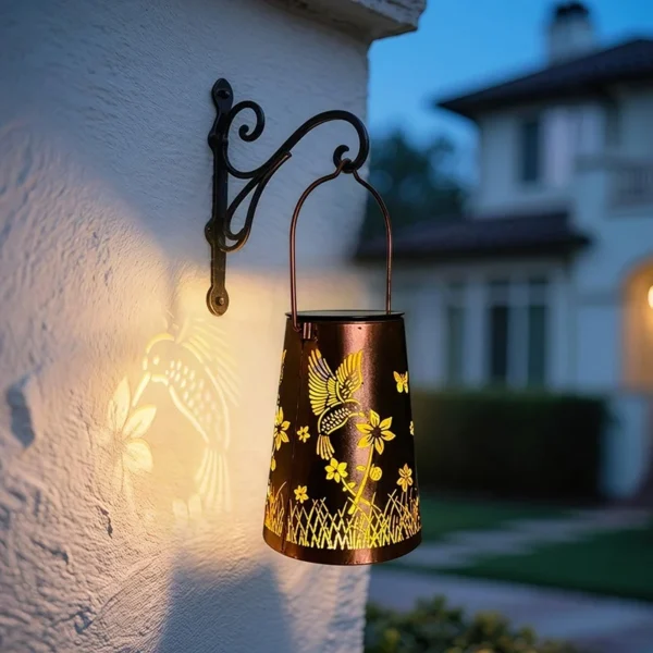 SM25473 Plastic PP Hummingbird Solar Patio Lantern Hanging Animal Light_2