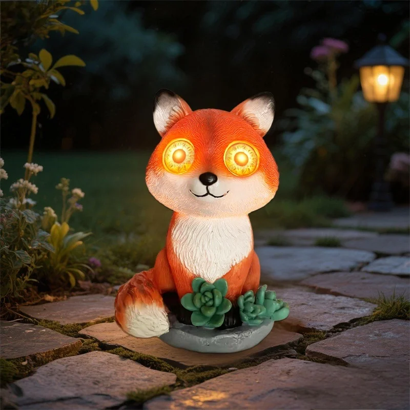 SM25484 Fox Resin Statue Solar Freestanding Animal Light