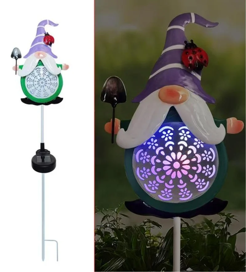 SM25941 PP Plastic Gnome Solar Stake Light