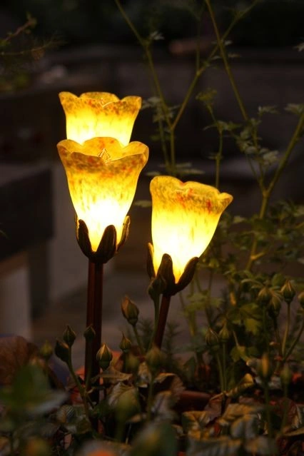 08 Tulip Solar Lights Supplier