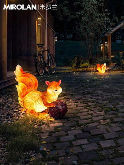 10 Squirrel Solar Garden Lights