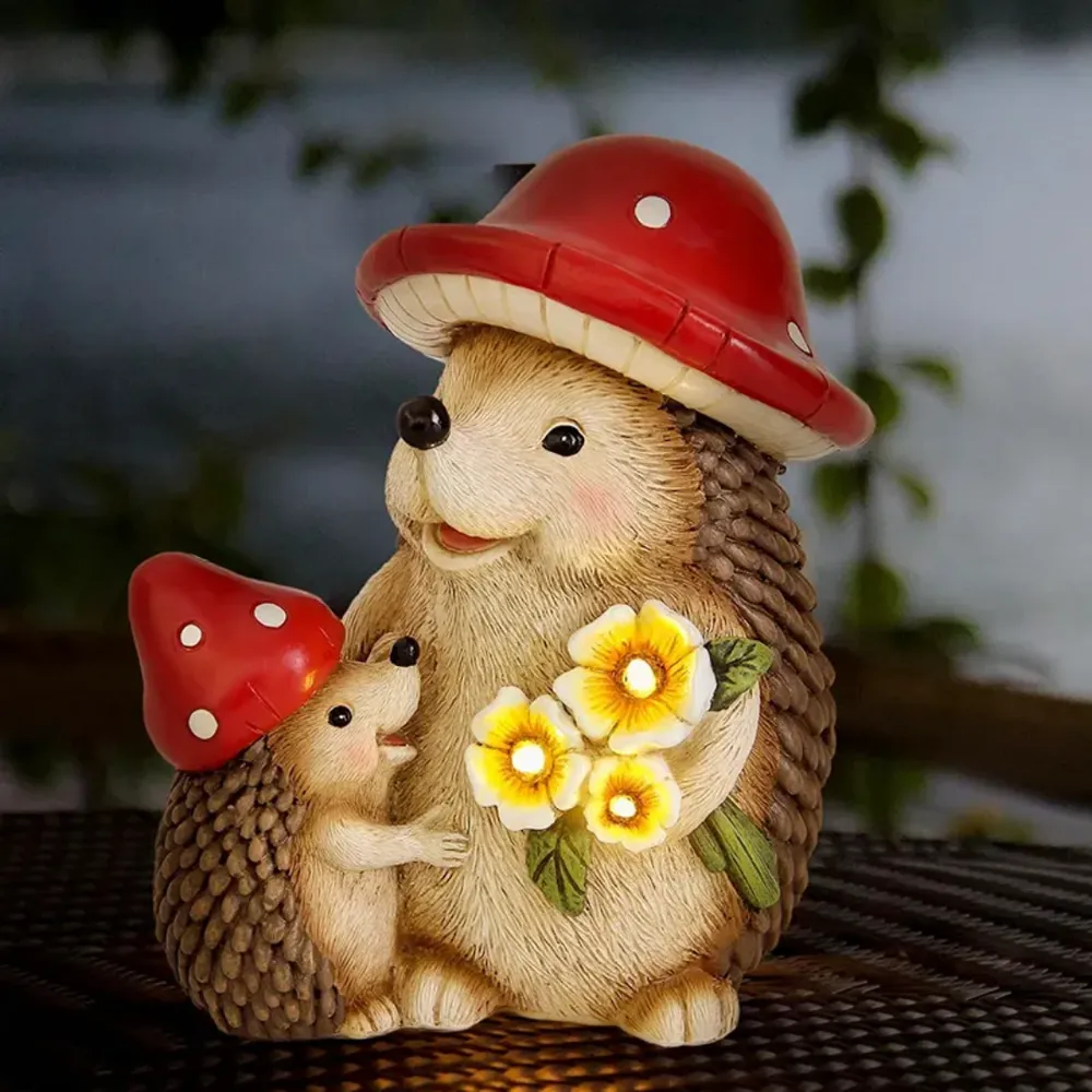 sm251319 resin+pp solar resin mushroom hedgehog statue (1)