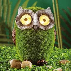 sm25649 Resin Owl freestanding solar light